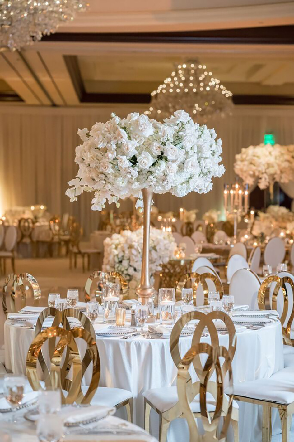 A floral centerpiece at Michael and Neda's wedding at Four Seasons Westlake Village