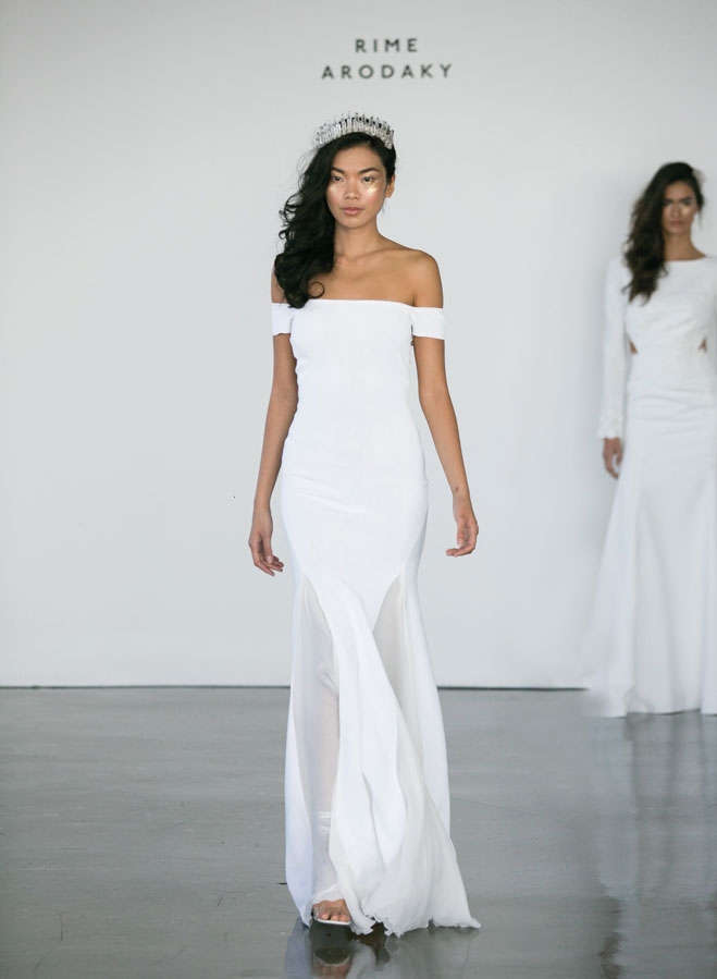 meghan markle wedding gown, minimal wedding dress