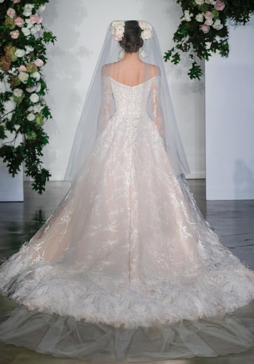 5 Modern Wedding Gowns Fit for A Princess | California Wedding Day